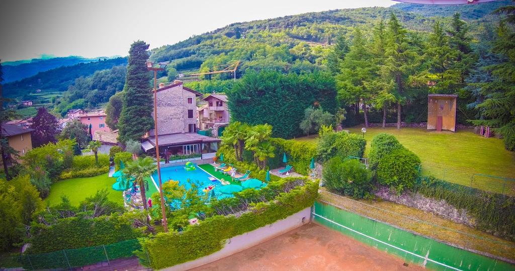 Residence Concaverde Pomarolo Екстер'єр фото